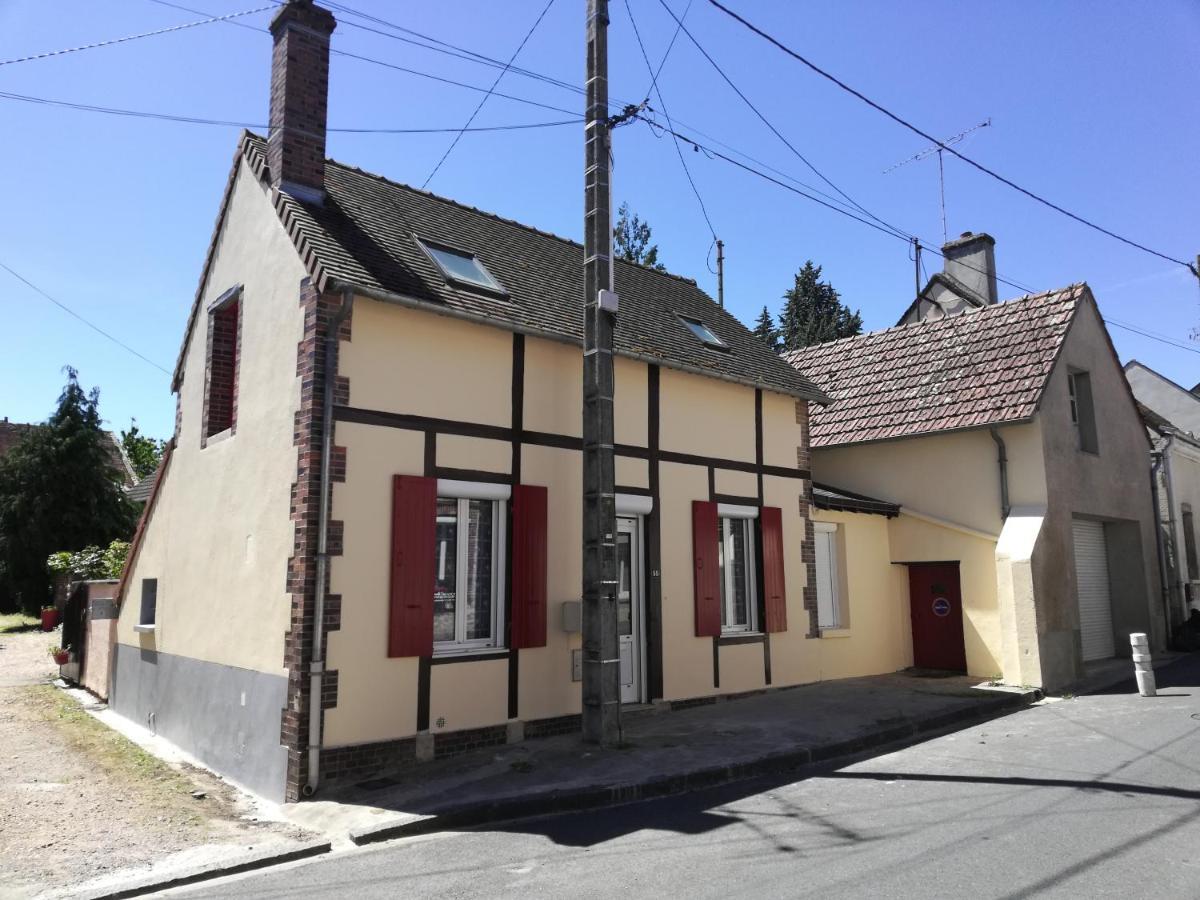 Le Loft Montargis Gien Maison De Ville Sainte Genevieve des Bois Bagian luar foto